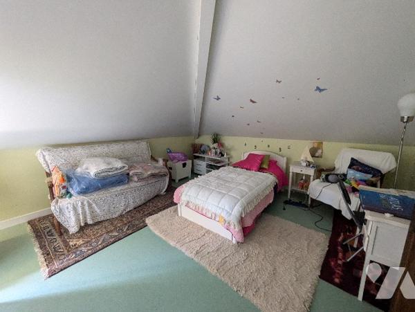 LA GRANGE AUX BOIS - Pavillon en parfait état de 201m² avec terrain de 5711m²