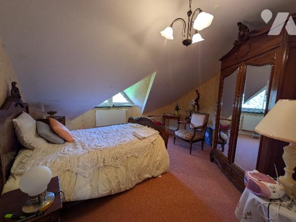 LA GRANGE AUX BOIS - Pavillon en parfait état de 201m² avec terrain de 5711m²