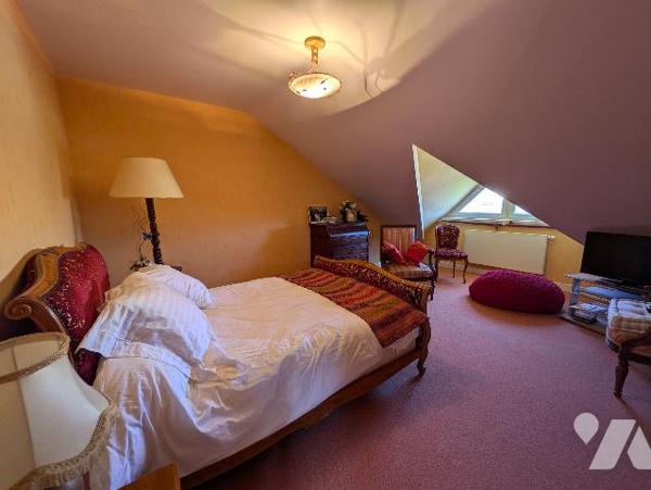 LA GRANGE AUX BOIS - Pavillon en parfait état de 201m² avec terrain de 5711m²