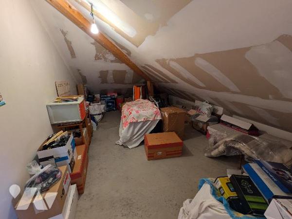 LA GRANGE AUX BOIS - Pavillon en parfait état de 201m² avec terrain de 5711m²