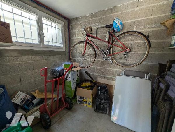 LA GRANGE AUX BOIS - Pavillon en parfait état de 201m² avec terrain de 5711m²