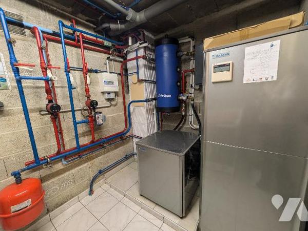 LA GRANGE AUX BOIS - Pavillon en parfait état de 201m² avec terrain de 5711m²