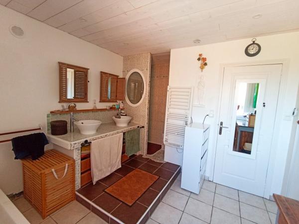 Maison de plain pied avec combles aménageables