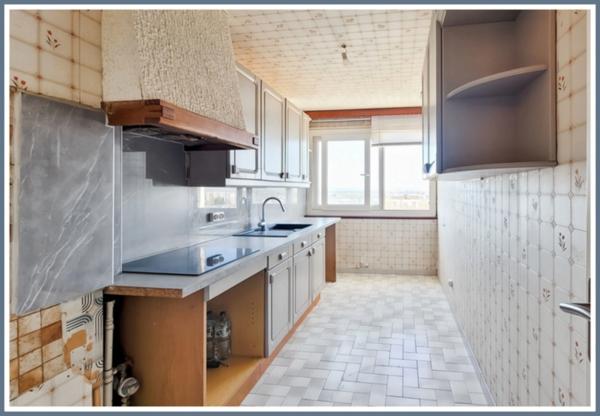 Appartement à vendre 2 pièces RIS ORANGIS (91) - Dernier étage avec vue dégagée - idéal investisseur ou primo accédant