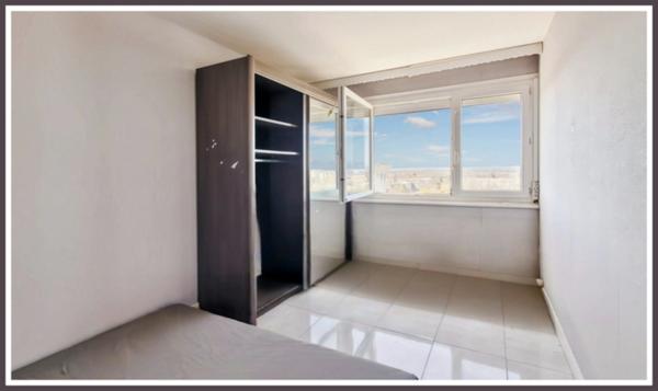 Appartement à vendre 2 pièces RIS ORANGIS (91) - Dernier étage avec vue dégagée - idéal investisseur ou primo accédant