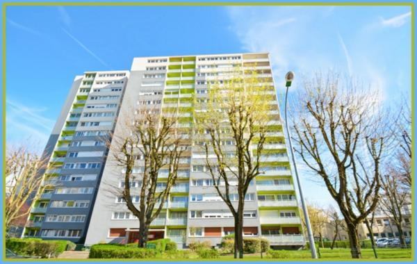 Appartement à vendre 2 pièces RIS ORANGIS (91) - Dernier étage avec vue dégagée - idéal investisseur ou primo accédant