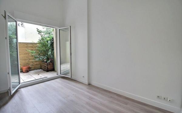 Appartement à vendre    2 pièces • 44,48 m2 Paris 12