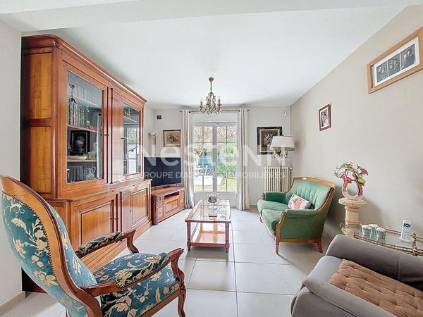 Maison 5 chambres à vendre à Chambray-les-Tours, limite Saint-Avertin.