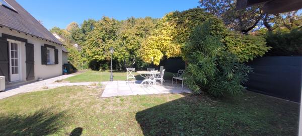 Maison 5 chambres à vendre à Chambray-les-Tours, limite Saint-Avertin.