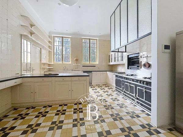 Mouvaux, Appartement 2 Chambres -  239 m² à vendre