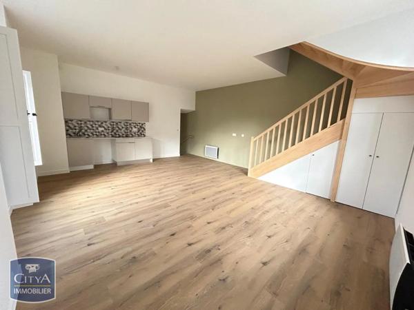 Appartement à louer 3 pièces 80.1m² Pau (64000)