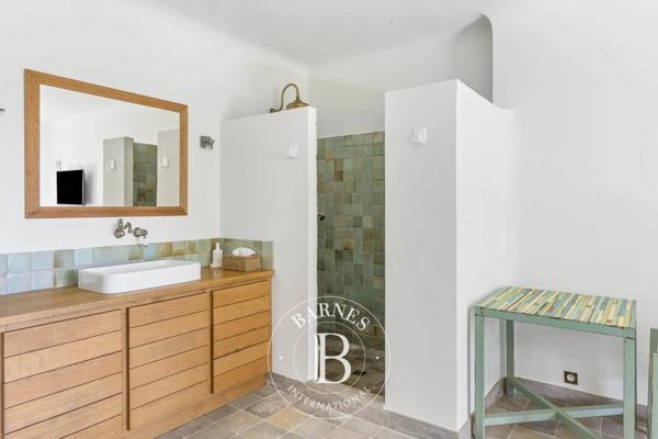 Sainte-Lucie-de-Porto-Vecchio, Villa 7 Chambres -  250 m² à vendre