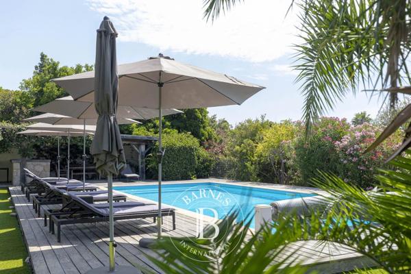 Sainte-Lucie-de-Porto-Vecchio, Villa 7 Chambres -  250 m² à vendre