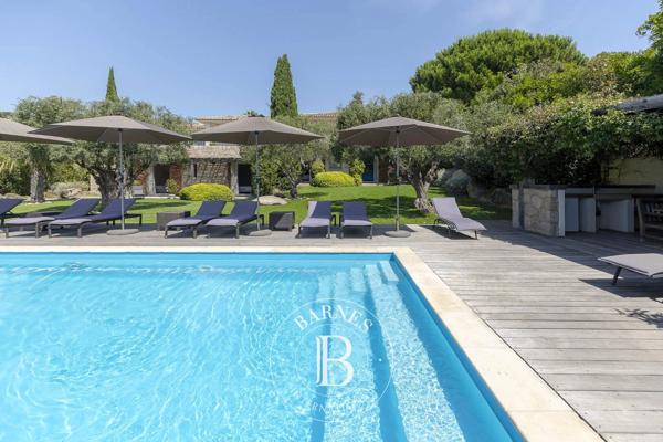 Sainte-Lucie-de-Porto-Vecchio, Villa 7 Chambres -  250 m² à vendre
