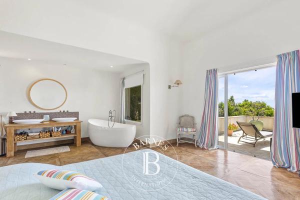 Sainte-Lucie-de-Porto-Vecchio, Villa 7 Chambres -  250 m² à vendre