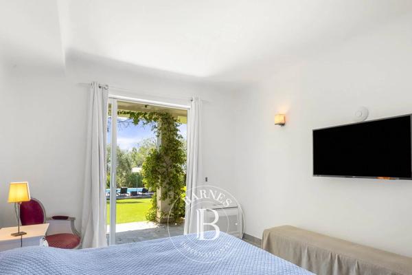 Sainte-Lucie-de-Porto-Vecchio, Villa 7 Chambres -  250 m² à vendre