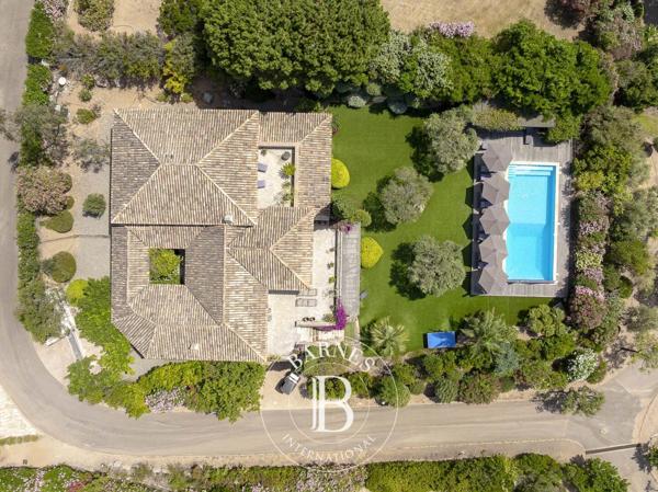 Sainte-Lucie-de-Porto-Vecchio, Villa 7 Chambres -  250 m² à vendre