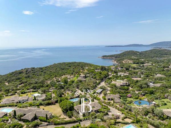 Sainte-Lucie-de-Porto-Vecchio, Villa 7 Chambres -  250 m² à vendre