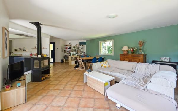 Maison à vendre    5 pièces •  Escalquens