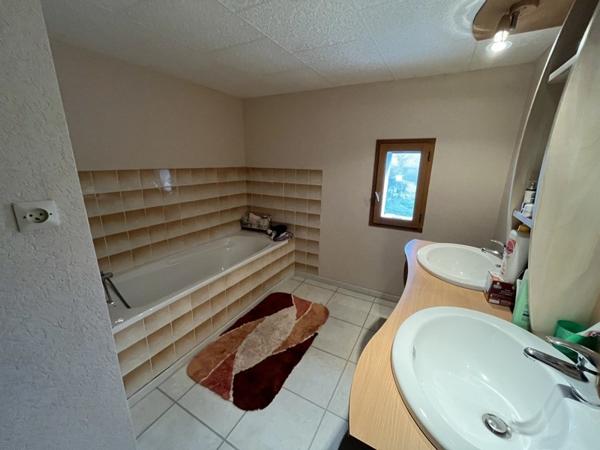 Maison à vendre |  La Courtine |  5 pièces | 112 m²