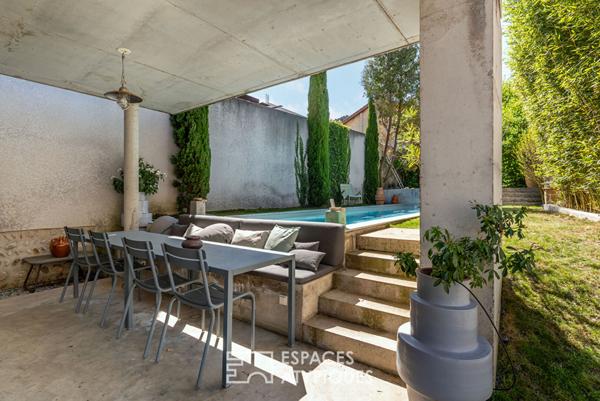 En Hypercentre maison d’architecte avec jardin et piscine