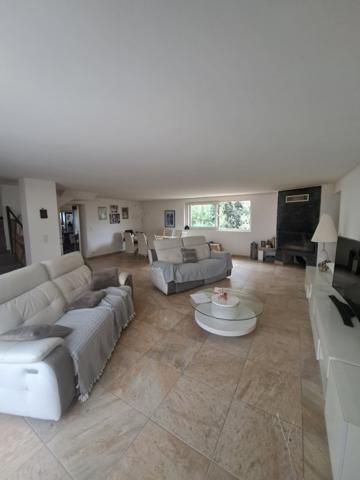 Maison 26 pièces - 500 m²