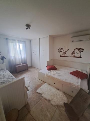 Maison 26 pièces - 500 m²