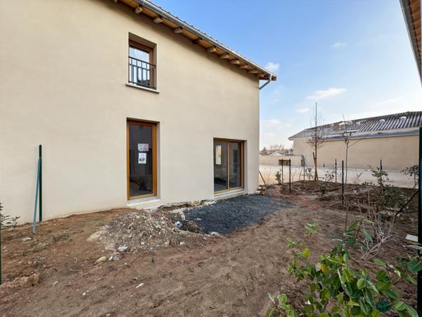 Trévoux (01600) Plateau Duplex avec Jardin à Aménager - Hyper Centre Village