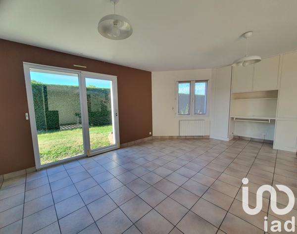 Maison 6 pièces de 134 m² à Essarts en Bocage (85140)