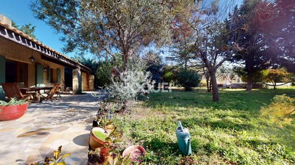 Maison spacieuse à vendre à Le Thor - 4 chambres et grand jardin avec piscine !