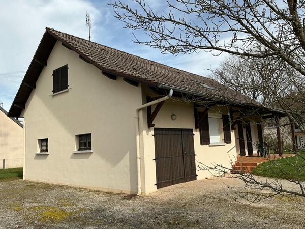 Maison 4 chambres avec terrain d'environ 800 m² ? Beau potentiel à Saint-Germain-du-Bois