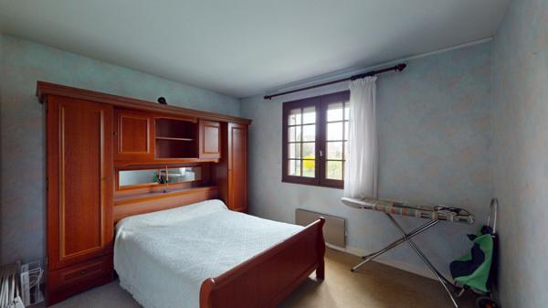 Maison 4 chambres avec terrain d'environ 800 m² ? Beau potentiel à Saint-Germain-du-Bois