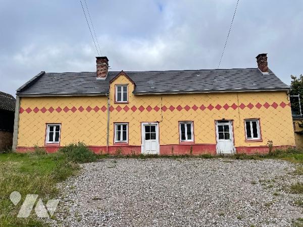 Ensemble de deux maisons d'habitation.