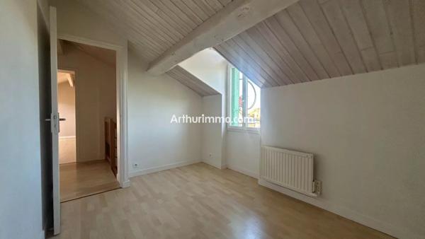 Location                                                      Appartement
                        
                     5 pièces                      78 m2                     à Sucy-en-Brie