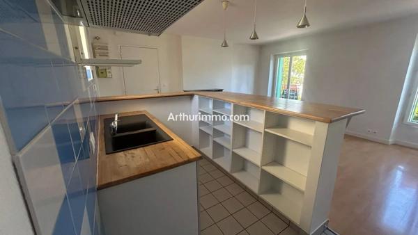Location                                                      Appartement
                        
                     5 pièces                      78 m2                     à Sucy-en-Brie