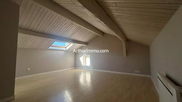 Location                                                      Appartement
                        
                     5 pièces                      78 m2                     à Sucy-en-Brie