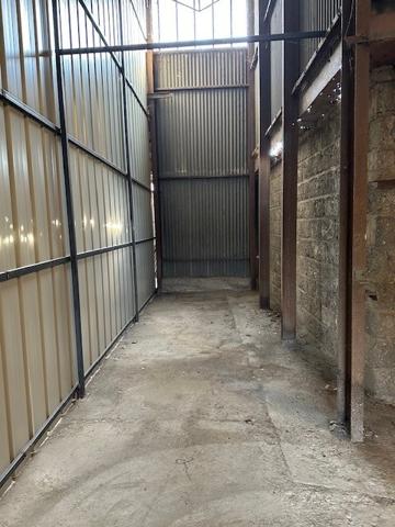 GRAND GARAGE SUR CARCASSONNE