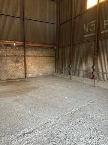 GRAND GARAGE SUR CARCASSONNE