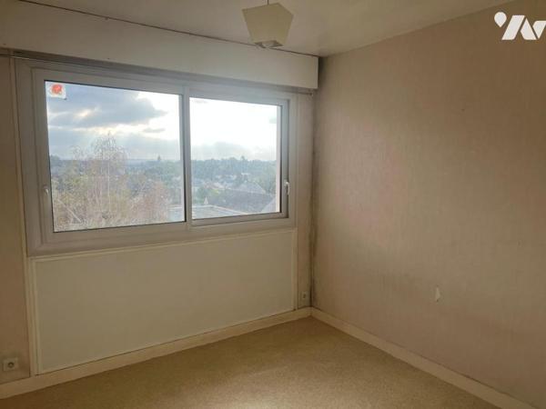 LAVAL, Appartement type 4