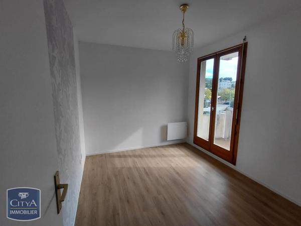 Appartement à louer 3 pièces 65.38m² Guéret (23000)