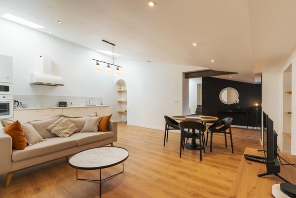 CARCASSONNE – BASTIDE ST LOUIS A louer Superbe appartement meublé T4 110m² (93m²)