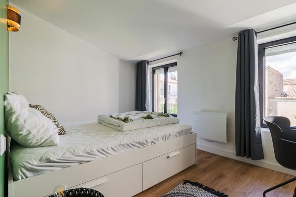 CARCASSONNE – BASTIDE ST LOUIS A louer Superbe appartement meublé T4 110m² (93m²)