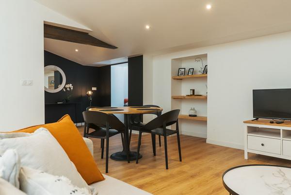 CARCASSONNE – BASTIDE ST LOUIS A louer Superbe appartement meublé T4 110m² (93m²)