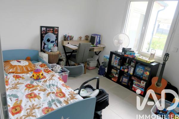 Maison à vendre 6 pièces 110 m² Saint-Julien-l'Ars