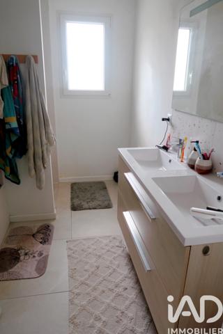 Maison à vendre 6 pièces 110 m² Saint-Julien-l'Ars