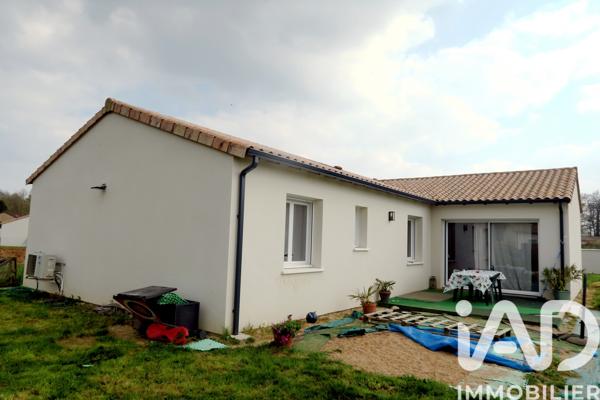 Maison à vendre 6 pièces 110 m² Saint-Julien-l'Ars