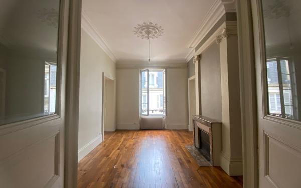 Appartement à louer    4 pièces • 140,57 m2 Nevers