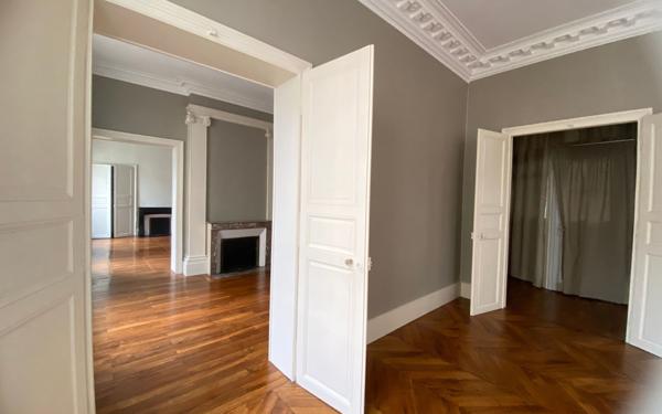 Appartement à louer    4 pièces • 140,57 m2 Nevers