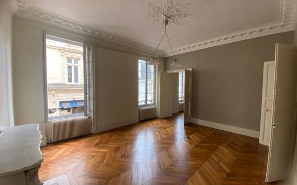 Appartement à louer    4 pièces • 140,57 m2 Nevers