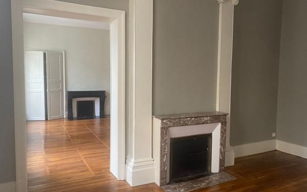 Appartement à louer    4 pièces • 140,57 m2 Nevers